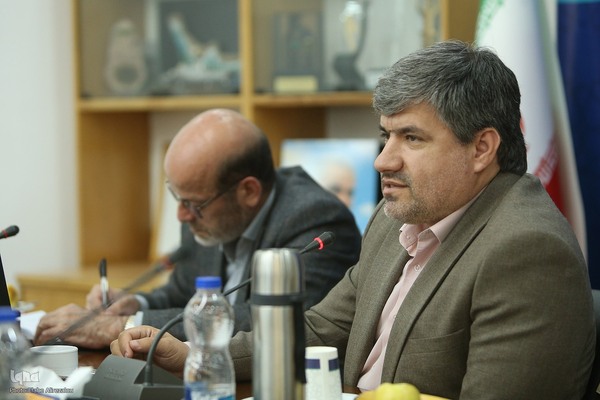 مصطفی زمانیان، رئیس مرکز بررسی‌های استراتژیک ریاست جمهوری در اختتامیه دومین جشنواره تحقیقات شعب ایسپا