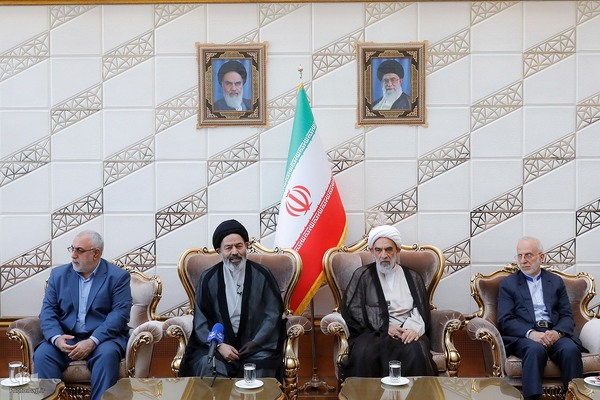 عزیمت سرپرست حجاج ایرانی و رئیس سازمان حج و زیارت به سرزمین وحی