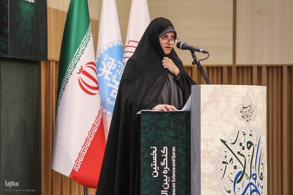  جمیله سادات علم‌الهدی دبیر ستاد تعلیم و تربیت شورای عالی انقلاب فرهنگی و رئیس شورای سیاستگذاری کنگره بین‌المللی قرآن و علم