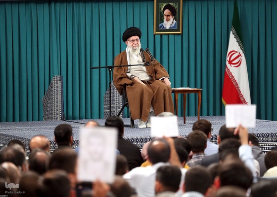 رهبر انقلاب در دیدار جمعی از خانواده‌های سپاهیان پاسدار