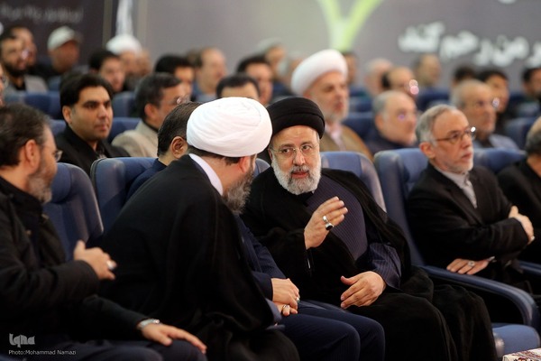 

بیست و نهمین آئین تکریم خادمان قرآن کریم

