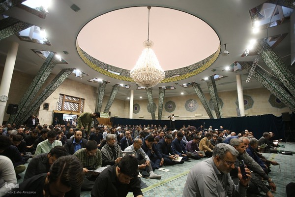 اجتماع دانشگاهیان دانشگاه‌های تهران در سوگ رییس جمهور