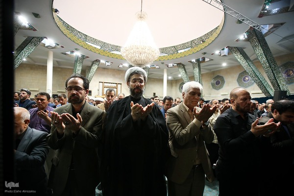 اجتماع دانشگاهیان دانشگاه‌های تهران در سوگ رییس جمهور