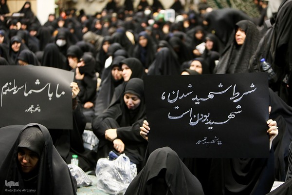 اجتماع دانشگاهیان دانشگاه‌های تهران در سوگ رییس جمهور