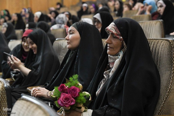 هفتاد و دومین محفل قرآنی بانوان در حرم حضرت عبدالعظیم حسنی (ع)