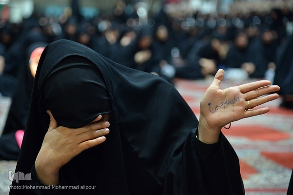 عزاداری مردم اهواز در سوگ شهادت آیت‌الله رئیسی و همراهانشان