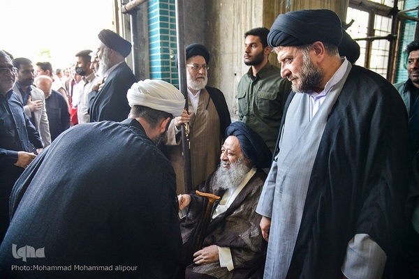 عزاداری مردم اهواز در سوگ شهادت آیت‌الله رئیسی و همراهانشان
