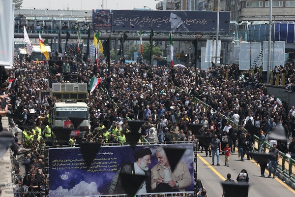 تشییع پیکر رئیس جمهور شهید در تهران (۳)