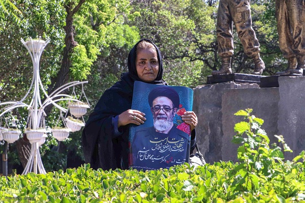 بدرقه تاریخی شهید آیت الله آل هاشم در تبریز‎