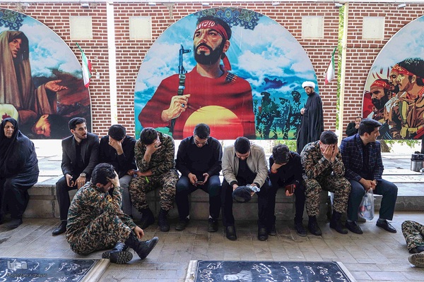 بدرقه تاریخی شهید آیت الله آل هاشم در تبریز‎