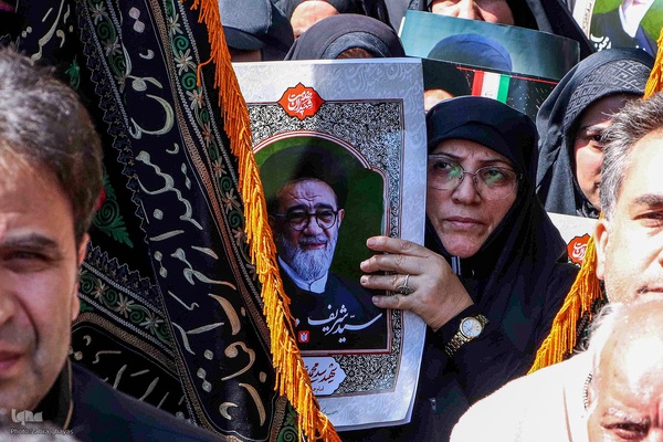 بدرقه تاریخی شهید آیت الله آل هاشم در تبریز‎