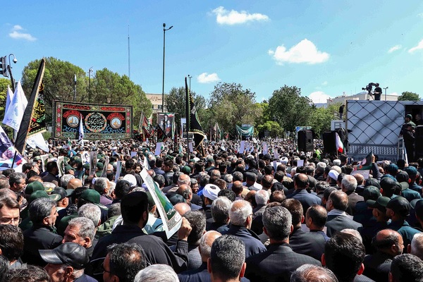 بدرقه تاریخی شهید آیت الله آل هاشم در تبریز‎