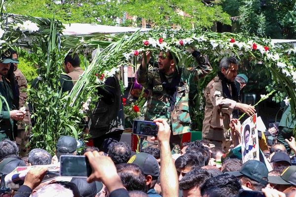 بدرقه تاریخی شهید آیت الله آل هاشم در تبریز‎