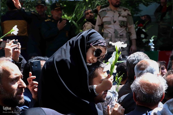 بدرقه تاریخی شهید آیت الله آل هاشم در تبریز‎