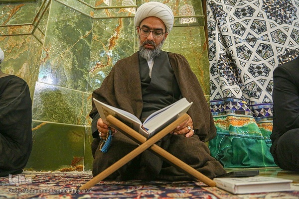آیین ختم قرآن به نیت شهدای خدمت در اصفهان