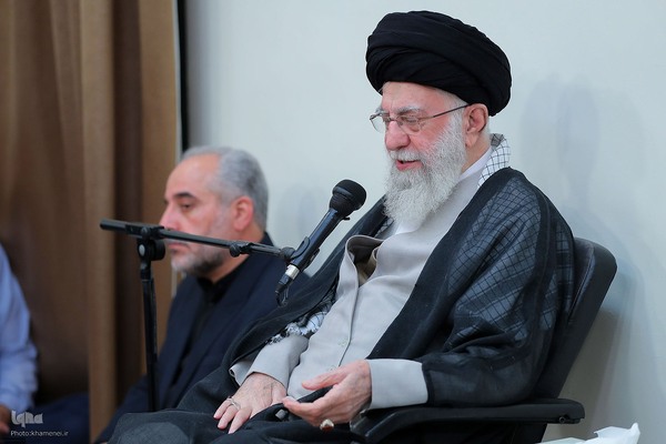 دیدار خانواده‌های شهدای خدمت