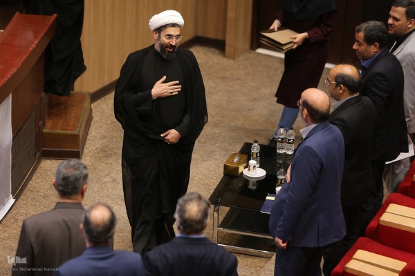 مصطفی رستمی رئیس نهاد نمایندگی ولی‌فقیه در دانشگاه‌ها در افتتاحیه مسابقات ملی مناظره دانشجویان