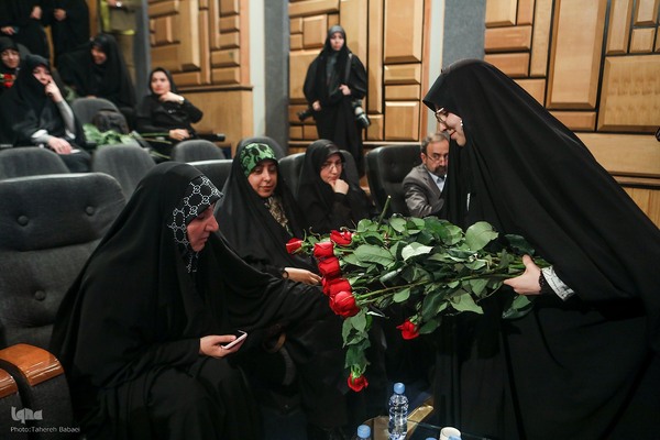 ادای احترام شاعران آیینی در گرامیداشت یاد شهید جمهور