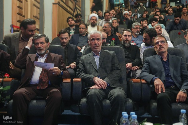 ادای احترام شاعران آیینی در گرامیداشت یاد شهید جمهور