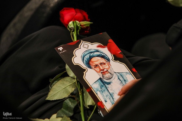 ادای احترام شاعران آیینی در گرامیداشت یاد شهید جمهور