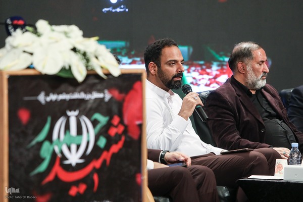 ادای احترام شاعران آیینی در گرامیداشت یاد شهید جمهور