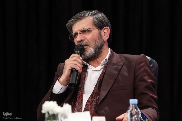 ادای احترام شاعران آیینی در گرامیداشت یاد شهید جمهور