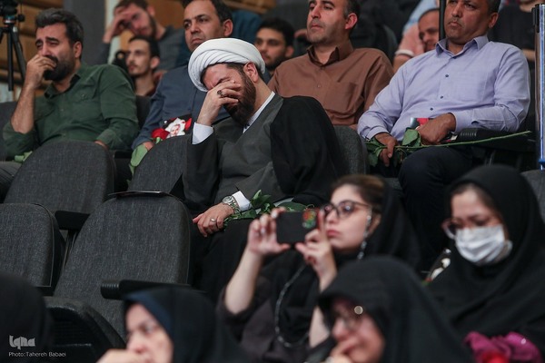 ادای احترام شاعران آیینی در گرامیداشت یاد شهید جمهور