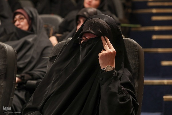 ادای احترام شاعران آیینی در گرامیداشت یاد شهید جمهور