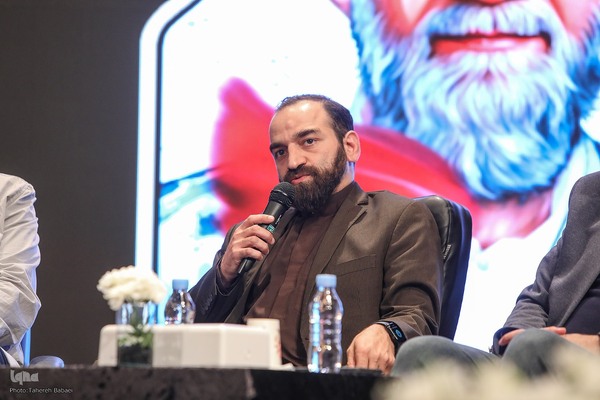 ادای احترام شاعران آیینی در گرامیداشت یاد شهید جمهور