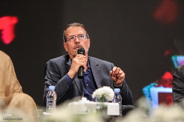 ادای احترام شاعران آیینی در گرامیداشت یاد شهید جمهور