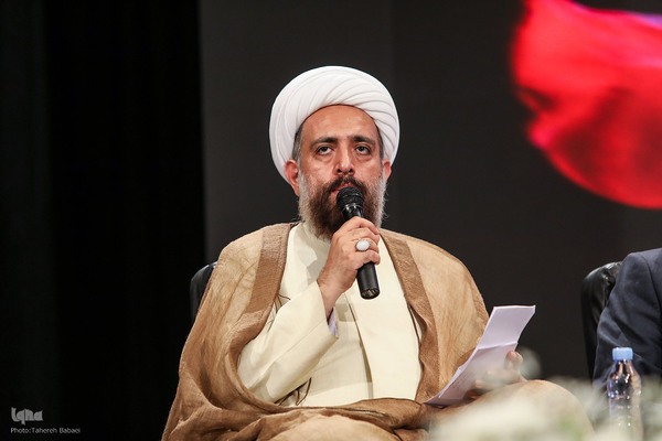 ادای احترام شاعران آیینی در گرامیداشت یاد شهید جمهور