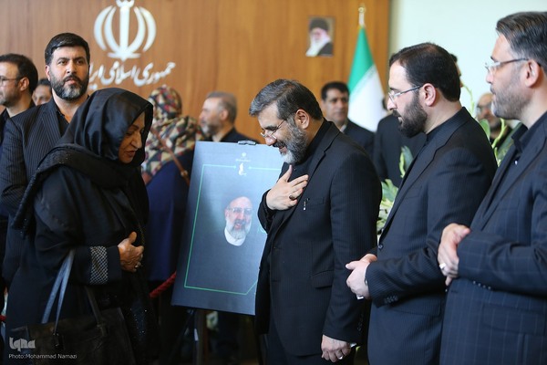 مراسم یادبود شهید جمهور در تالار وحدت