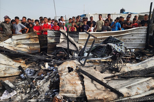 بمباران اردوگاه آوارگان در رفح توسط رژیم صهیونیستی