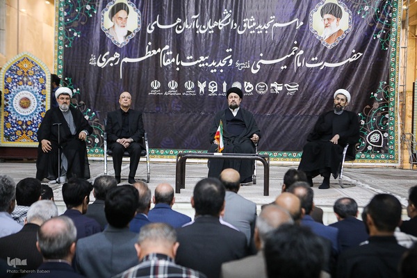 مراسم تجدیدمیثاق دانشگاهیان با امام راحل