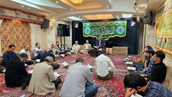 جلسه آموزش قرآن «هادی صلح‌جو» در غرب تهران