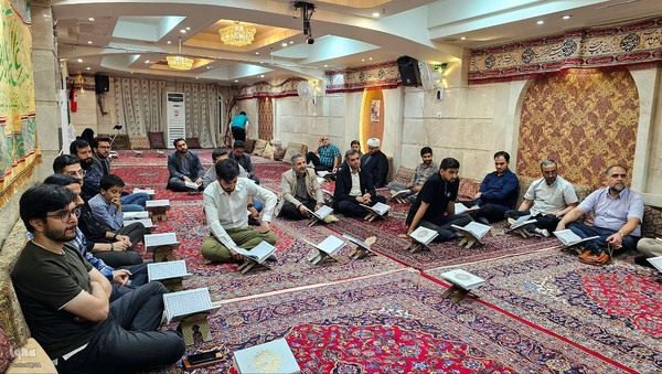 جلسه آموزش قرآن «هادی صلح‌جو» در غرب تهران