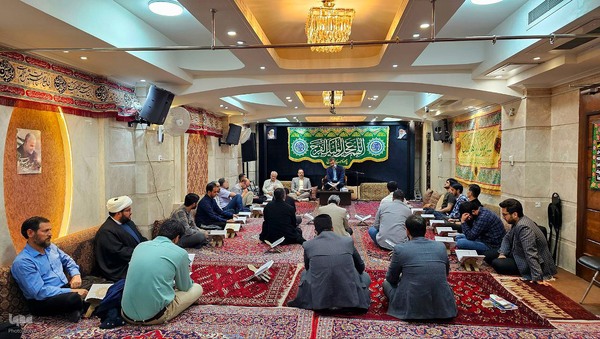 جلسه آموزش قرآن «هادی صلح‌جو» در غرب تهران