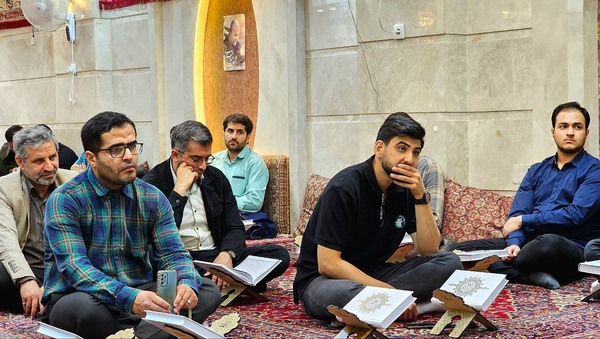 جلسه آموزش قرآن «هادی صلح‌جو» در غرب تهران
