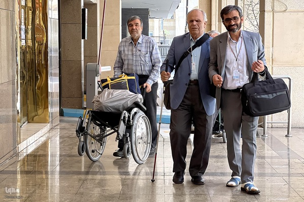 ورود کاروان جانبازان به مدینه النبی