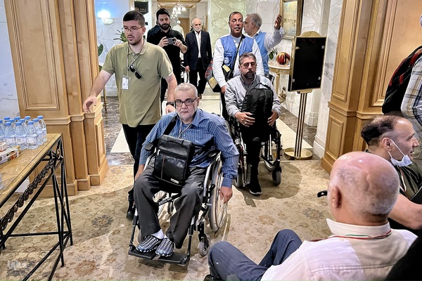 ورود کاروان جانبازان به مدینه النبی