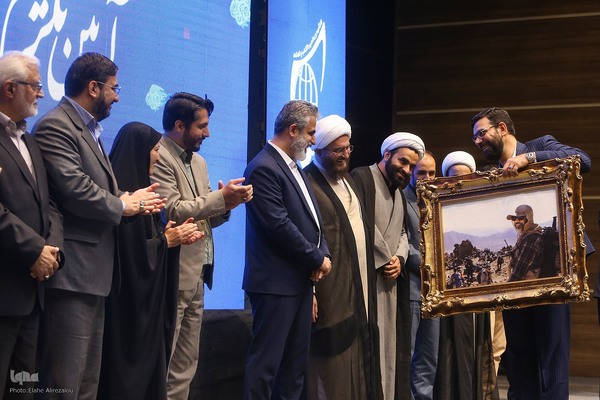 آئین تکریم و معارفه دبیر کل اتحادیه انجمن‌های اسلامی