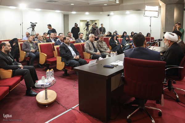 نشست صد کتاب ماندگار قرن