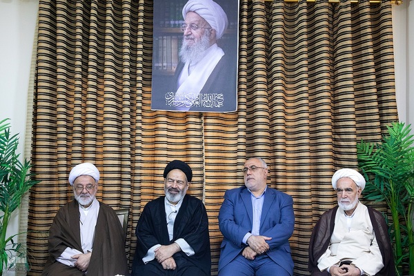 دیدارمسئولان حوزه حج و زیارت با نمایندگان دفاتر مراجع عظام تقلید