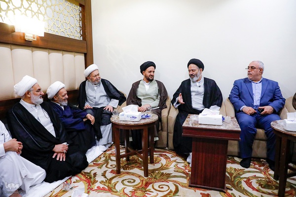 دیدارمسئولان حوزه حج و زیارت با نمایندگان دفاتر مراجع عظام تقلید