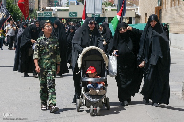 راهپیمایی یوم الله قیام ۱۵ خرداد در قم