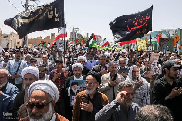 راهپیمایی یوم الله قیام ۱۵ خرداد در قم