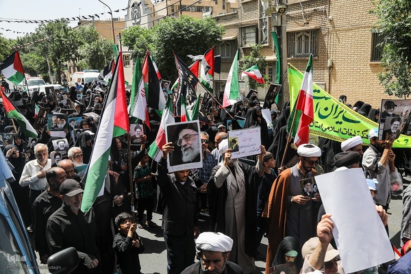 راهپیمایی یوم الله قیام ۱۵ خرداد در قم