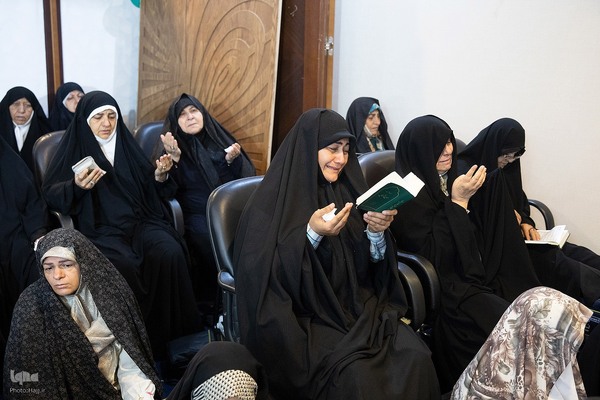 دعای ندبه زائران ایرانی در مکه مکرمه