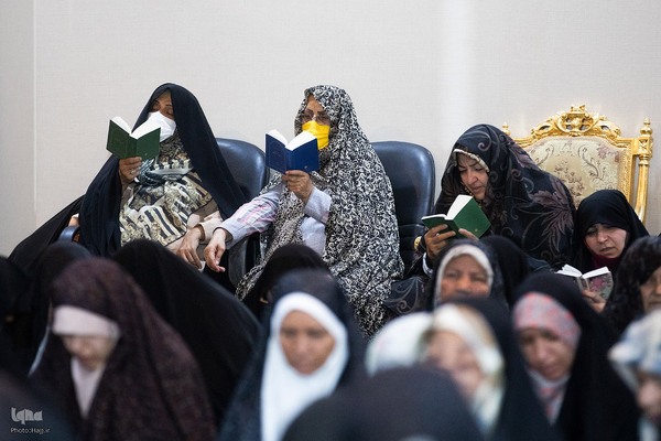 دعای ندبه زائران ایرانی در مکه مکرمه