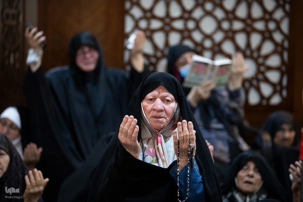 دعای ندبه زائران ایرانی در مکه مکرمه